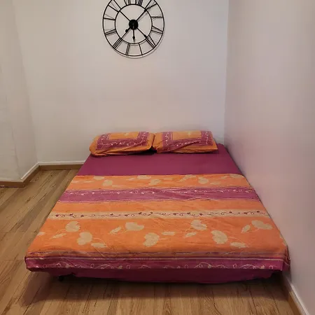 F2 Climatisee Apartman *