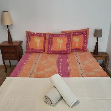 F2 Climatisee Apartman Hyères