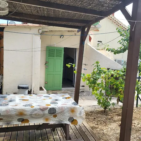 F2 Climatisee Apartman Hyères